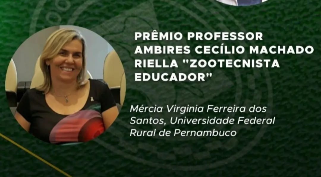 Card com a foto da professora e o nome do prêmio 